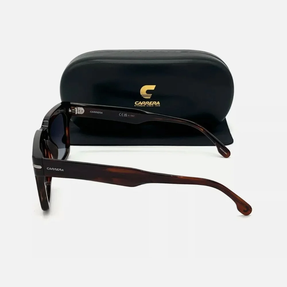 Carrera 100% authentic